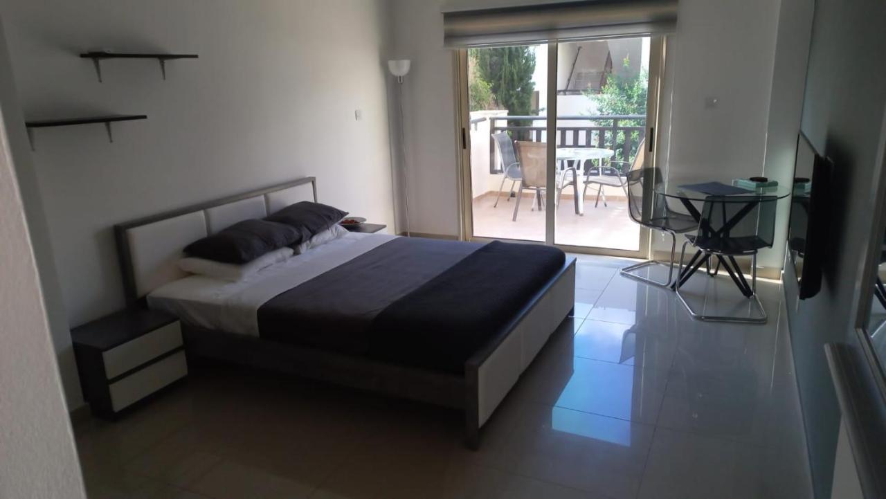 Modern Studio Apartment Armonia Court Paralimni Esterno foto