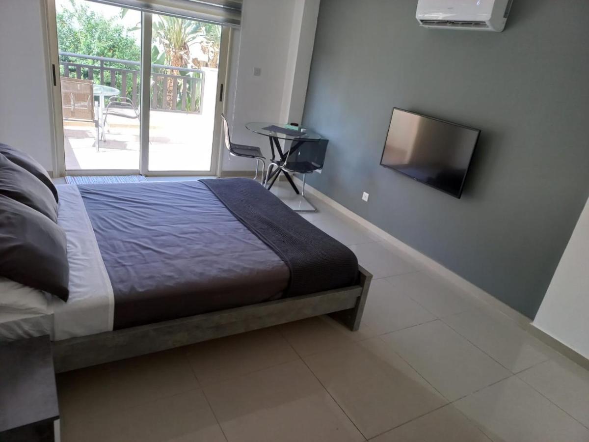 Modern Studio Apartment Armonia Court Paralimni Esterno foto